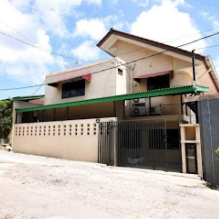 Safina Inn Syariah Sekupang Batam Luaran gambar