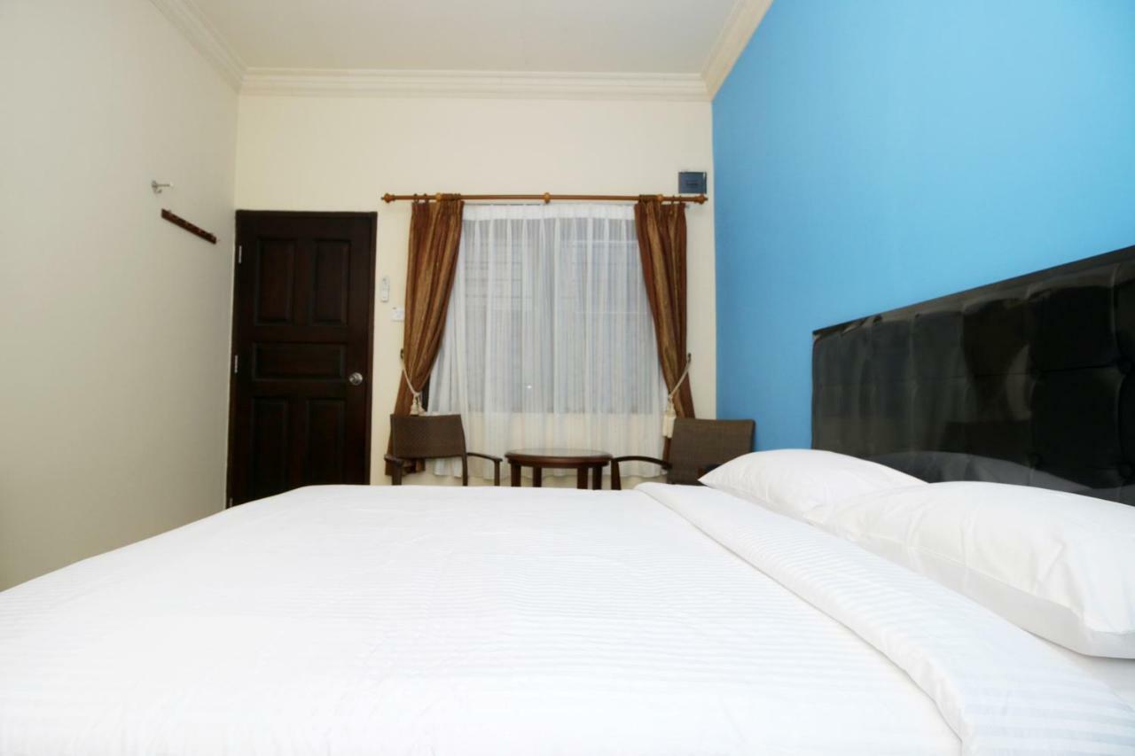 Safina Inn Syariah Sekupang Batam Luaran gambar